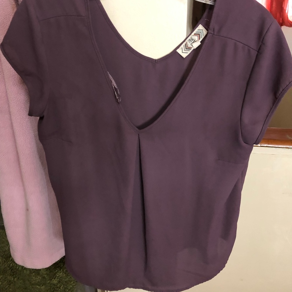 Purple short sleeve V-neck shirt